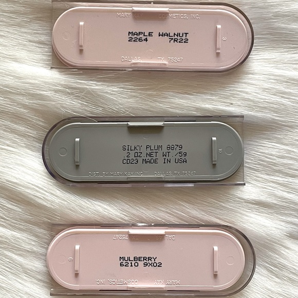 BUNDLE Mary Kay Signature Blush - Picture 2 of 2